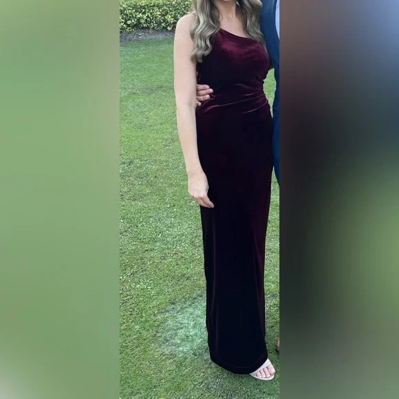 how to use green goddess dressing Long Sequin-Velvet Prom Dress with Feathers main image 0